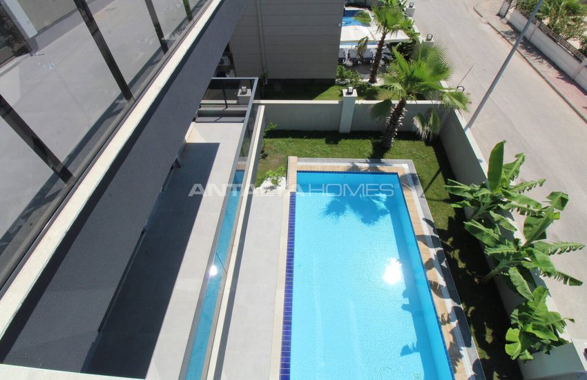 Belek’te Denize ve Golf Kulüplerine Yakın Modern Villalar 37