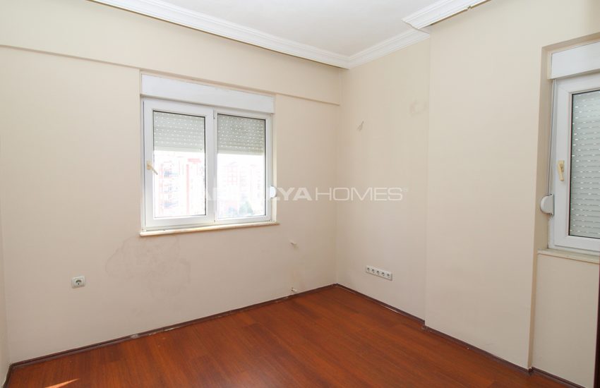 Spacious and Well-located Apartment for Sale in Lara 20