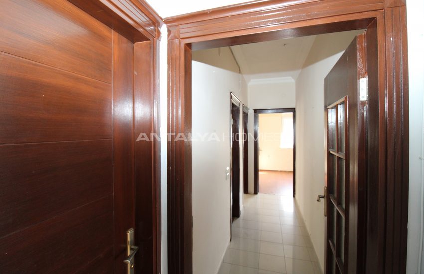 Spacious and Well-located Apartment for Sale in Lara 17