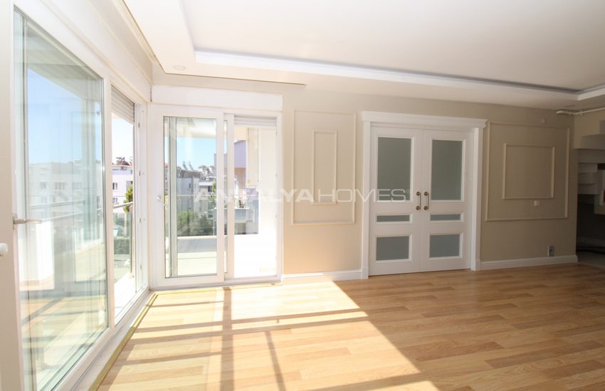 شقة دوبلكس بالقرب من تيرا سيتي في أنطاليا لارا 13