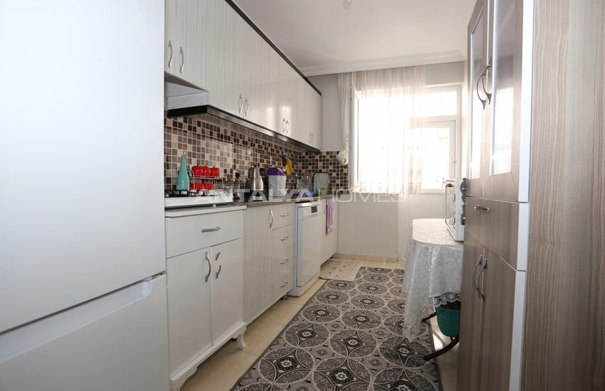Antalya'da Oturmaya Hazır Uygun Fiyatlı Satılık Daire 12