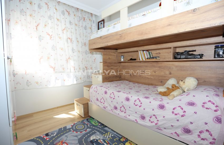 Antalya'da Oturmaya Hazır Uygun Fiyatlı Satılık Daire 16