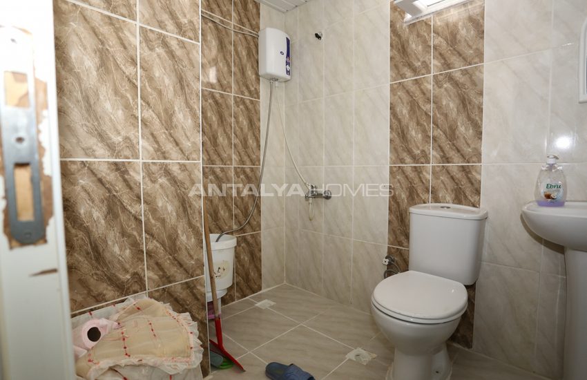 Antalya'da Oturmaya Hazır Uygun Fiyatlı Satılık Daire 18