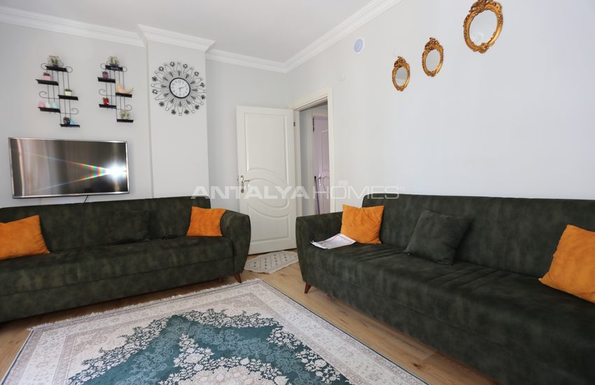 Antalya'da Oturmaya Hazır Uygun Fiyatlı Satılık Daire 9
