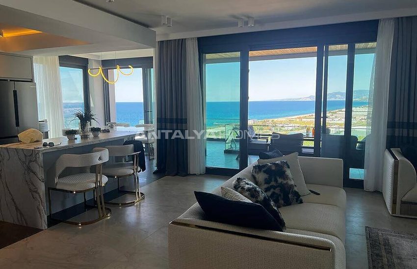 Detached Villas with Pool Close to the Sea in Alanya Yesiloz 2