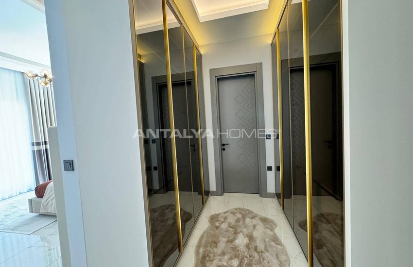 Luxe Villas with Private Gardens and Pools in Alanya 32