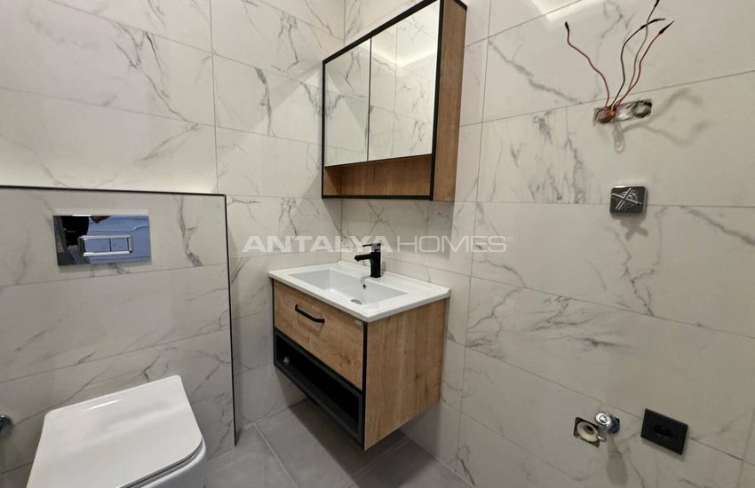 Luxe Villas with Private Gardens and Pools in Alanya 36