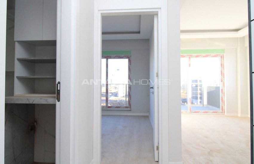 Large Terraced Apartments in Perfect Location in Antalya 22