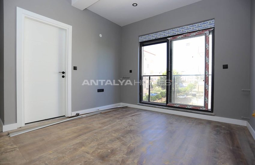 Elegant Apartment with High Rental Potential in Konyaalti 5