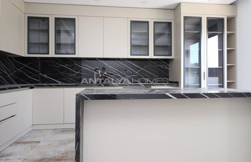 Detached House Close to City Center in Dosemealti Duzlercami 14