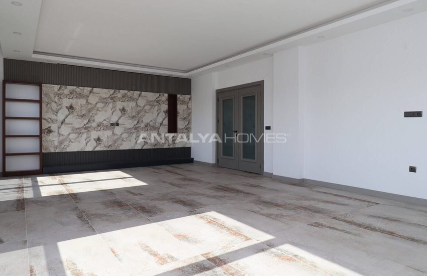 Detached House Close to City Center in Dosemealti Duzlercami 11