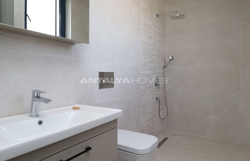 Detached House Close to City Center in Dosemealti Duzlercami 27