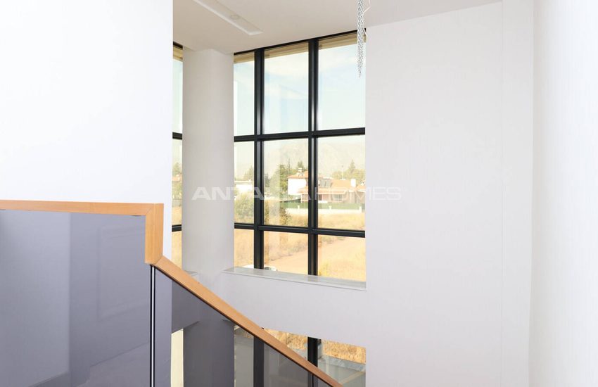 Detached House Close to City Center in Dosemealti Duzlercami 29