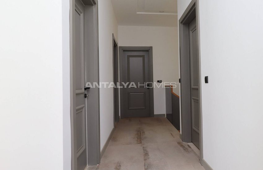 Detached House Close to City Center in Dosemealti Duzlercami 24