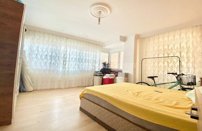 Furnished Apartment Close to City Center in Antalya Muratpasa 10