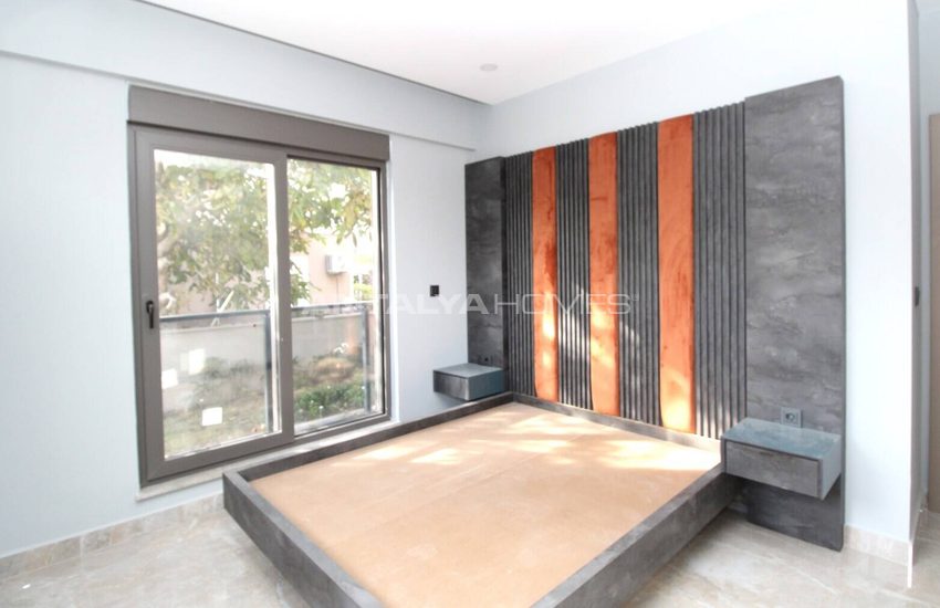 Belek'te Halk Plajına Yakın Havuzlu Sitede Lüks Daireler 33