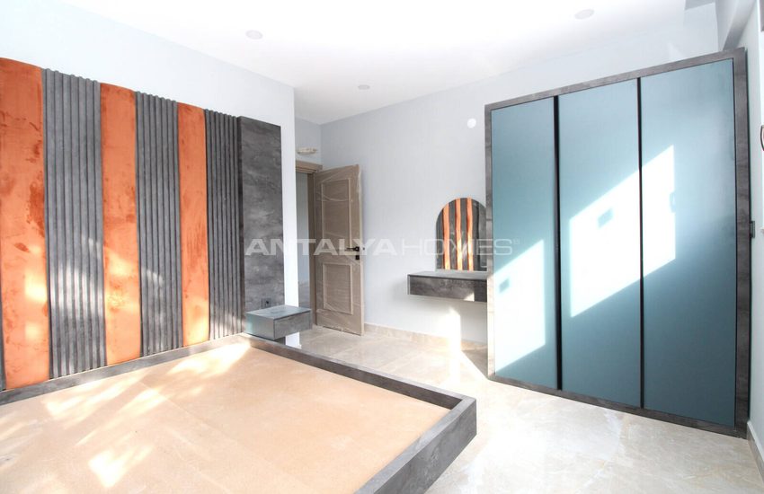 Belek'te Halk Plajına Yakın Havuzlu Sitede Lüks Daireler 28