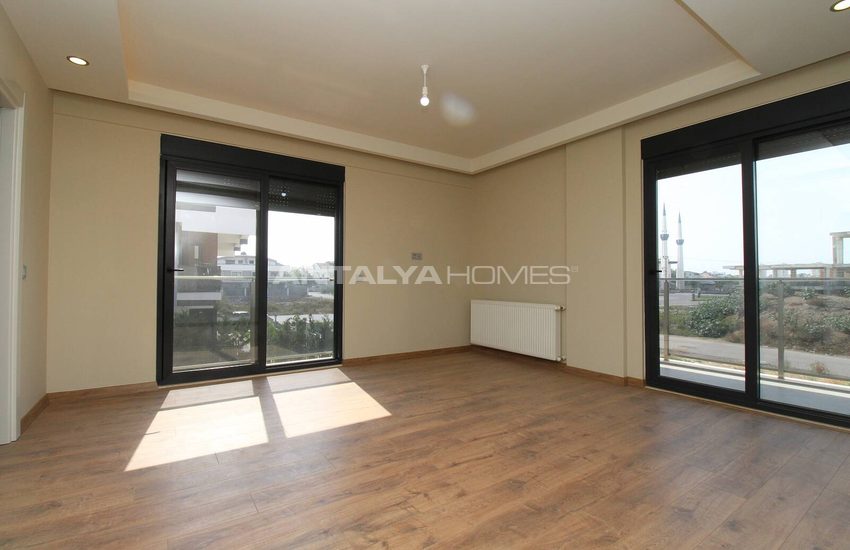Turnkey Triplex Villas with Private Pool in Antalya Guzeloba 36