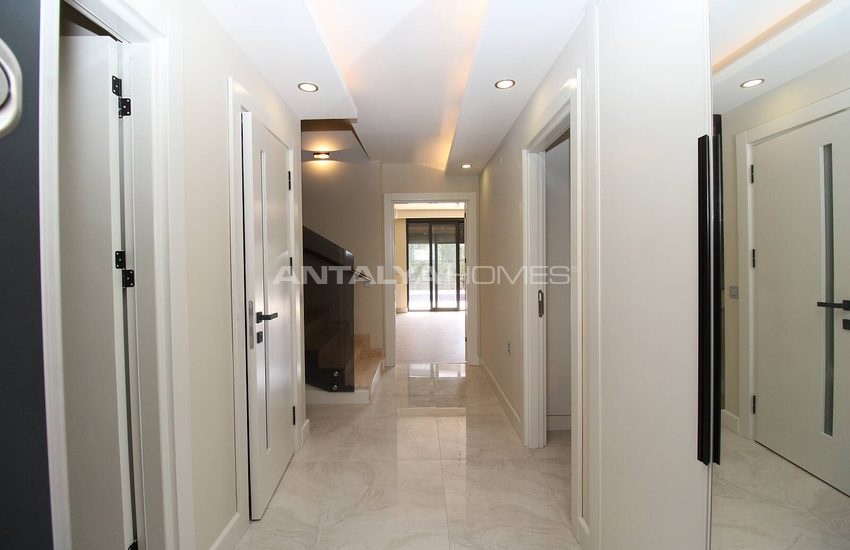 Turnkey Triplex Villas with Private Pool in Antalya Guzeloba 23