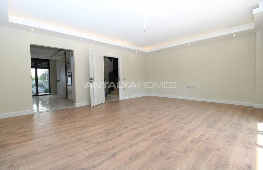 Turnkey Triplex Villas with Private Pool in Antalya Guzeloba 39