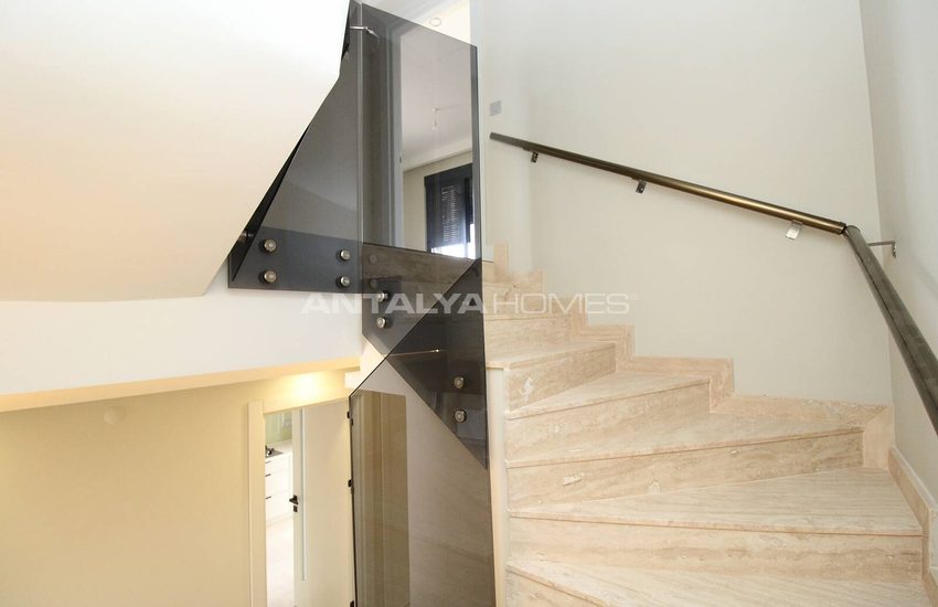 Turnkey Triplex Villas with Private Pool in Antalya Guzeloba 17