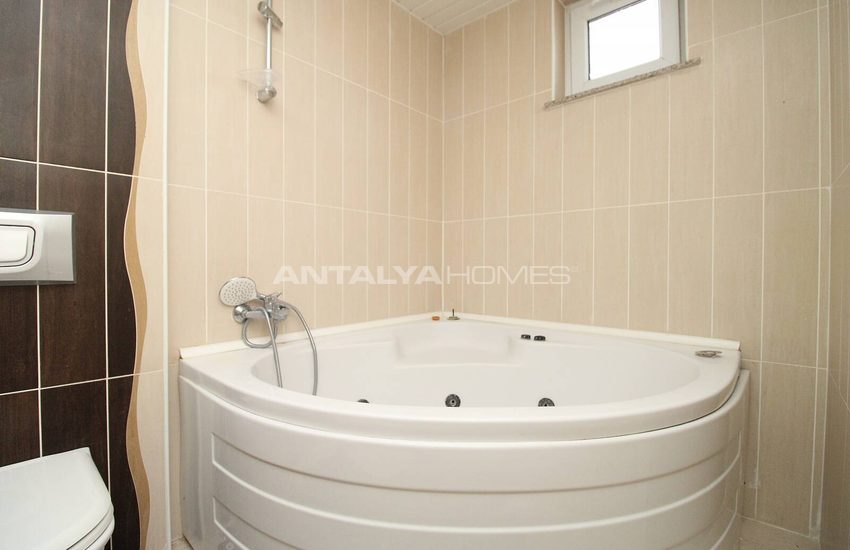Ready to Move Apartment in a Complex in Lara Antalya 30