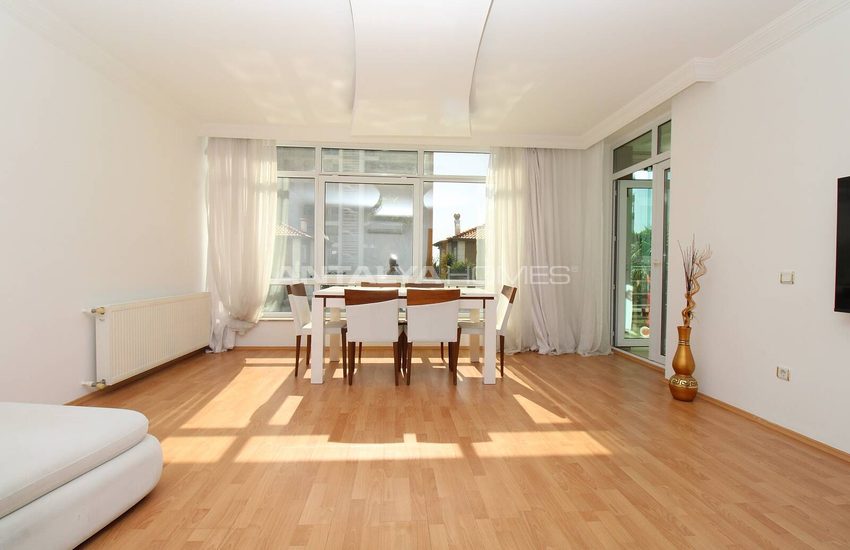 Ready to Move Apartment in a Complex in Lara Antalya 14