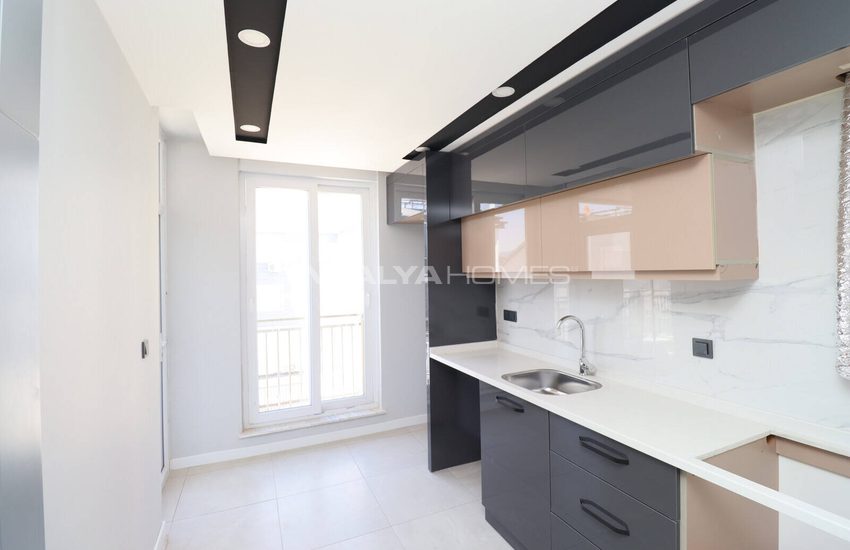Appartements Proches De La Station De Tramway À Antalya Kepez 9