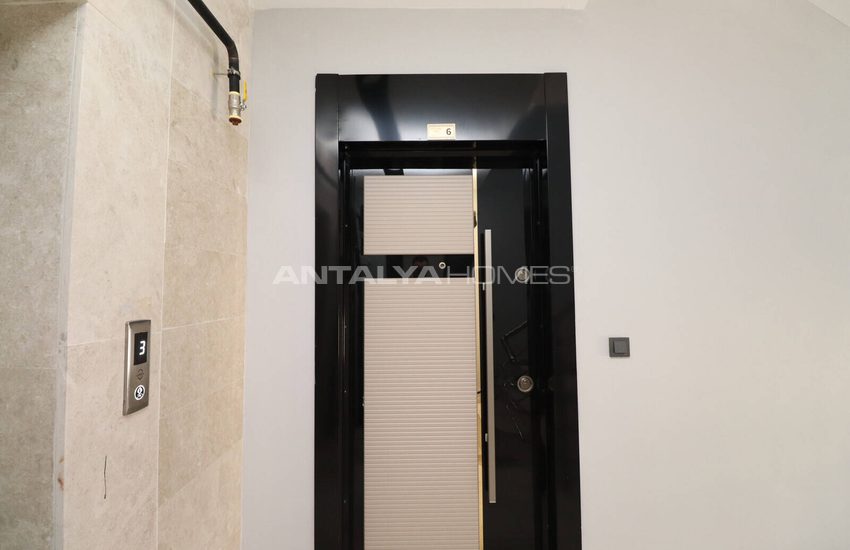 Appartements Proches De La Station De Tramway À Antalya Kepez 17