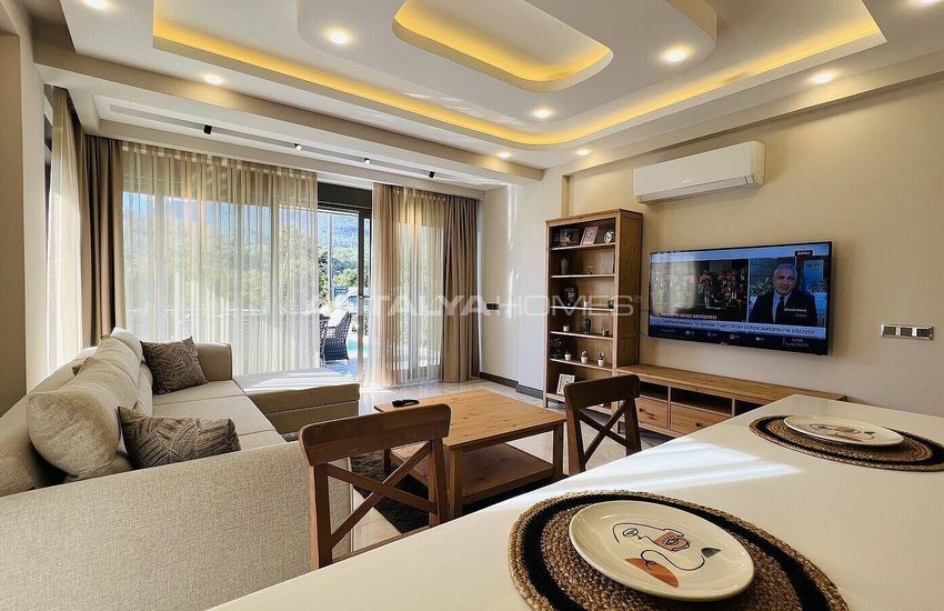 Luxe Villa with Unique Mountain View in Kemer 19