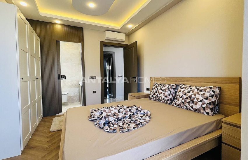 Luxe Villa with Unique Mountain View in Kemer 24