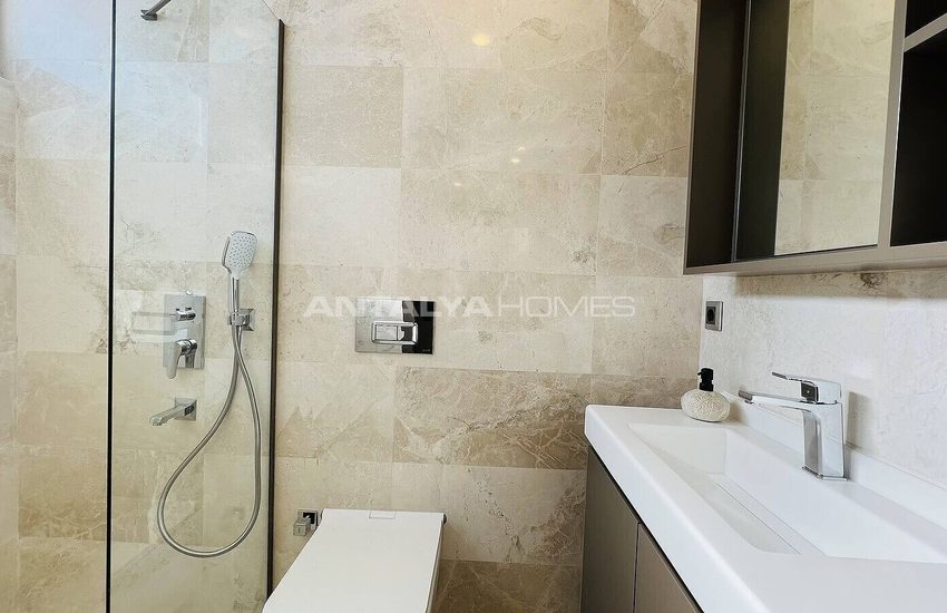 Luxe Villa with Unique Mountain View in Kemer 27