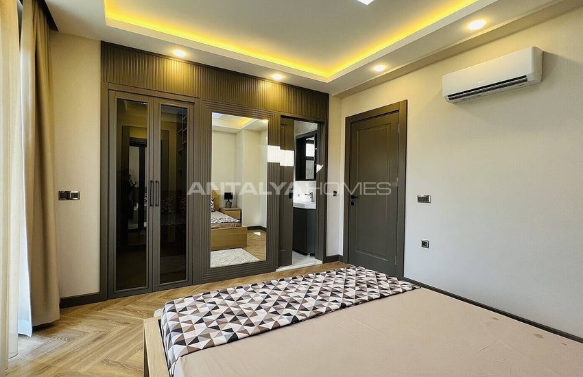 Luxe Villa with Unique Mountain View in Kemer 25