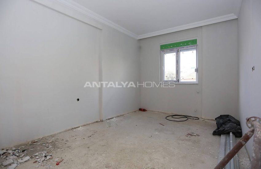 Kepez'de Tramvay Durağına 400 M 2 +1 Daire 5