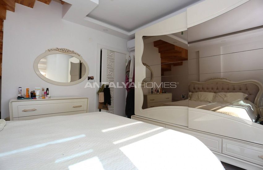 Duplex Flat with Easy Access in Antalya Kepez 11