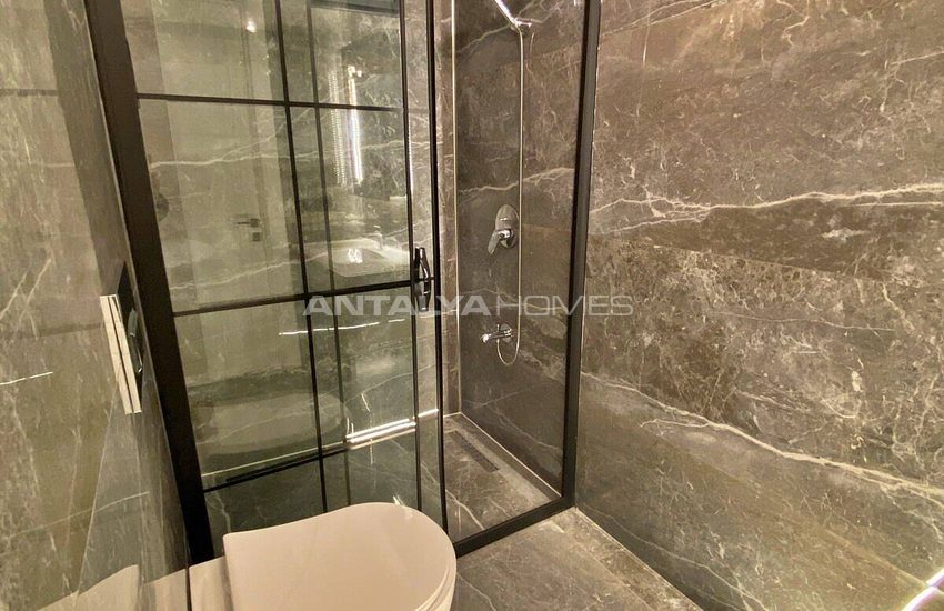2-bedroom Apartment in 100 M to Hadrian’s Gate in Muratpasa 19