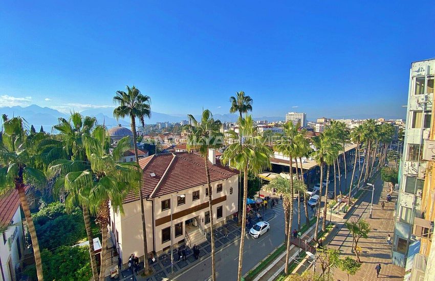 2-bedroom Apartment in 100 M to Hadrian’s Gate in Muratpasa 22