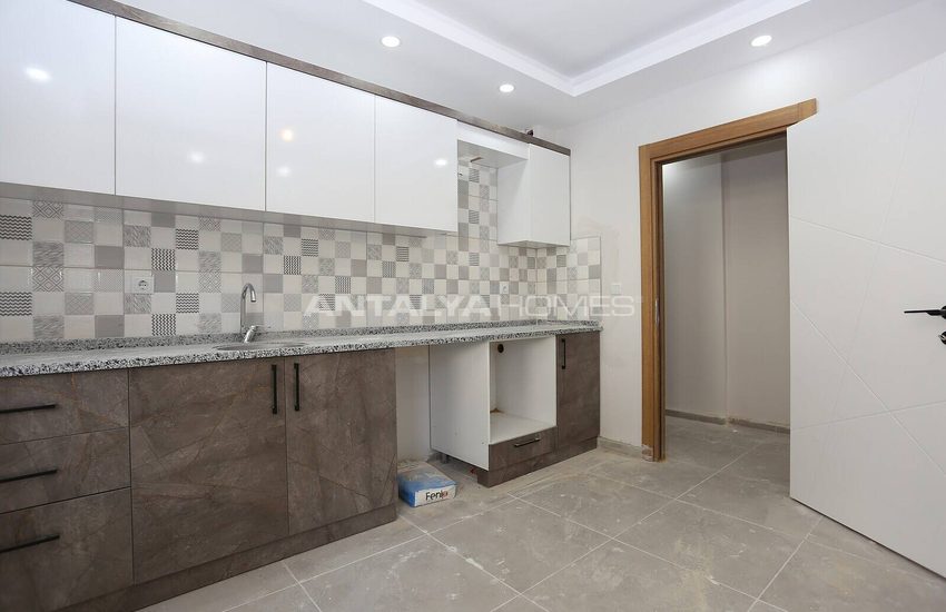 Ready to Move 2-bedroom Property for Sale in Antalya Muratpasa 18