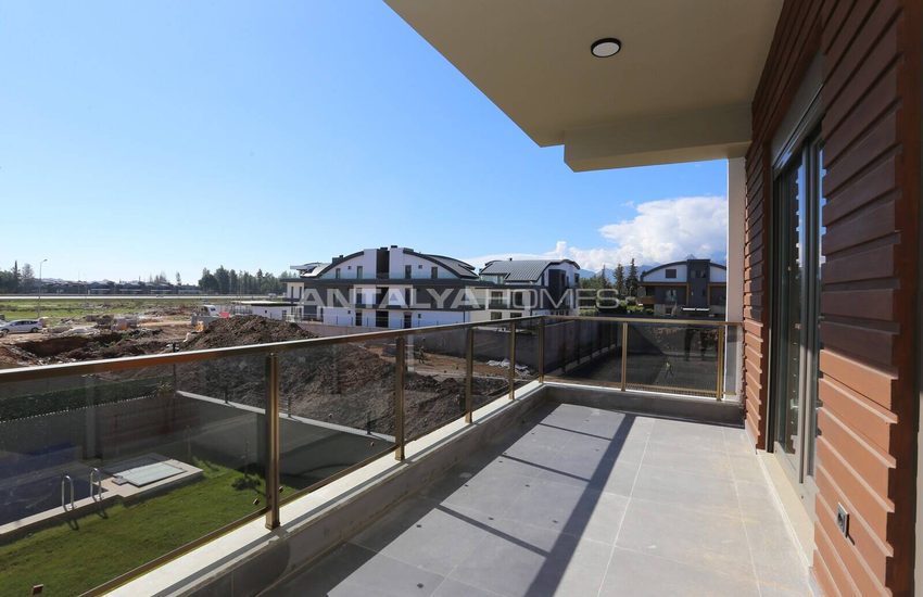 Villas Avec Piscine Et Système De Maison Intelligente À Konyaalti 26