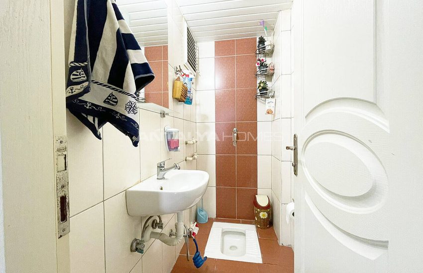 Gerenoveerd 2-slaapkamer Appartement In Muratpasa Antalya 21