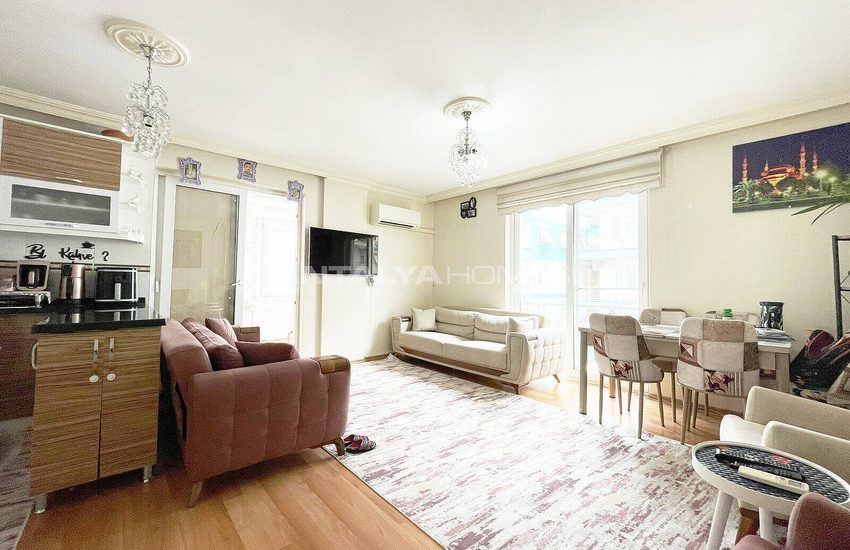 Gerenoveerd 2-slaapkamer Appartement In Muratpasa Antalya 9