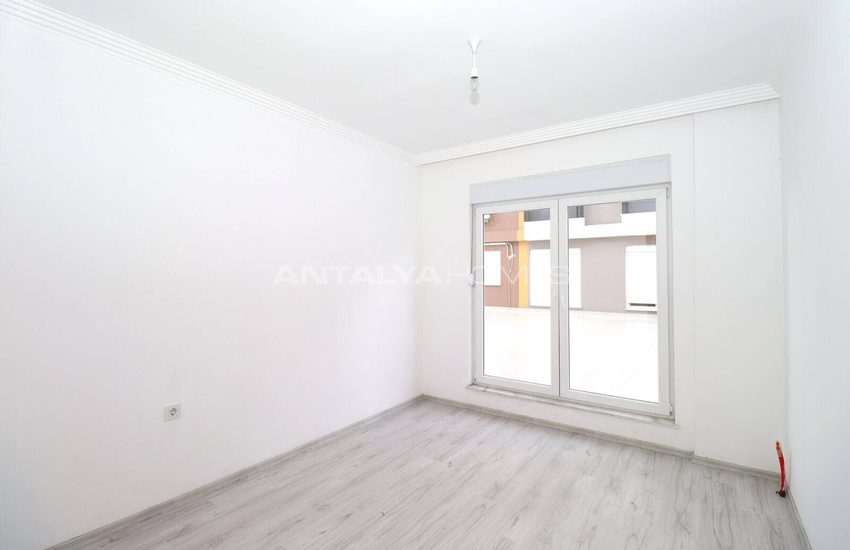 Affordable Flat in Antalya Kepez in a Complex with Parking Lot 19