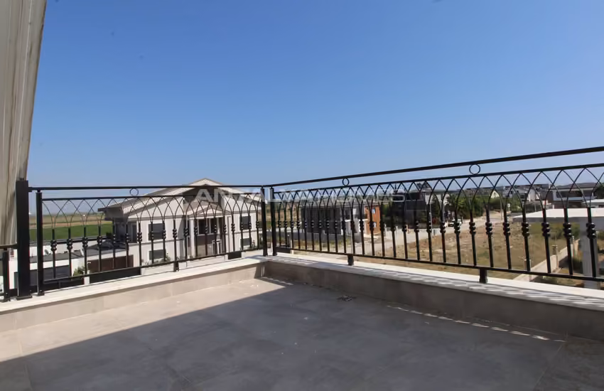 Chic Villa Close to Golf Courses in Belek 38