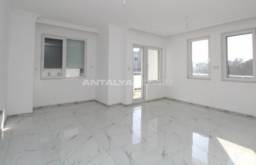 Gebouw In Belek Centrum Met Een Winkel En 4 Appartementen 7