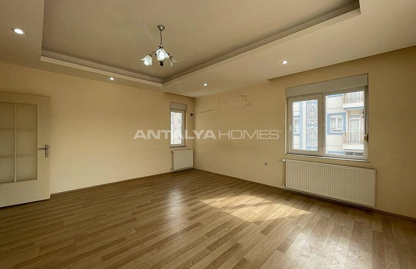 Centraal Gelegen 2+1 Appartement Met Aardgas In Muratpasa 14