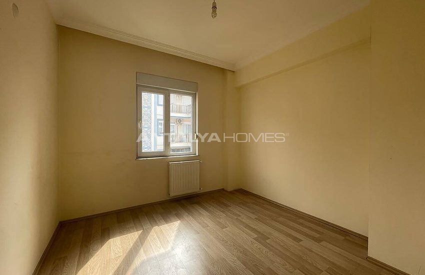 Centraal Gelegen 2+1 Appartement Met Aardgas In Muratpasa 19