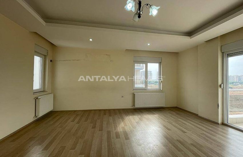 Centraal Gelegen 2+1 Appartement Met Aardgas In Muratpasa 13
