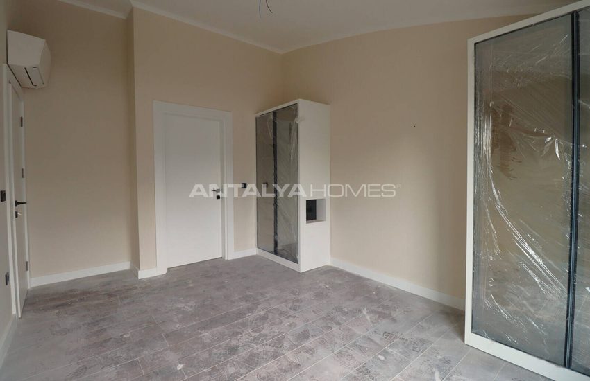 Apartments in Complex with Pool and Car Park in Antalya Konyaalti 16