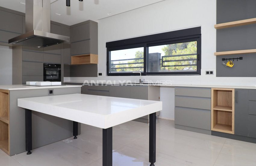 Luxury Villa with a Pool in Antalya Döşemealtı 18