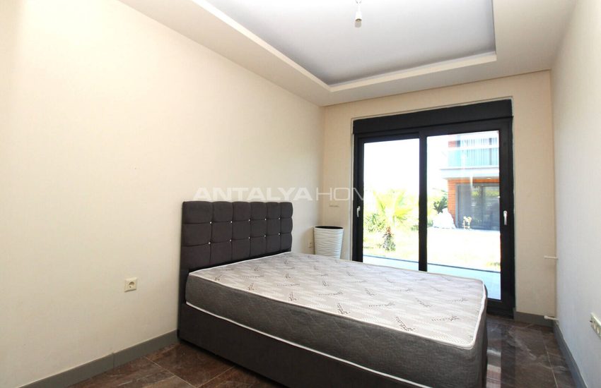 Investment Property in Complex with Pool in Antalya Kadriye 23
